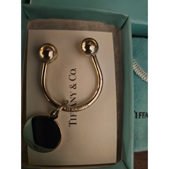 2x Tiffany & Co. Sterling Silver Round Tag Screwball Key Ring With Box - Picture 2 of 3